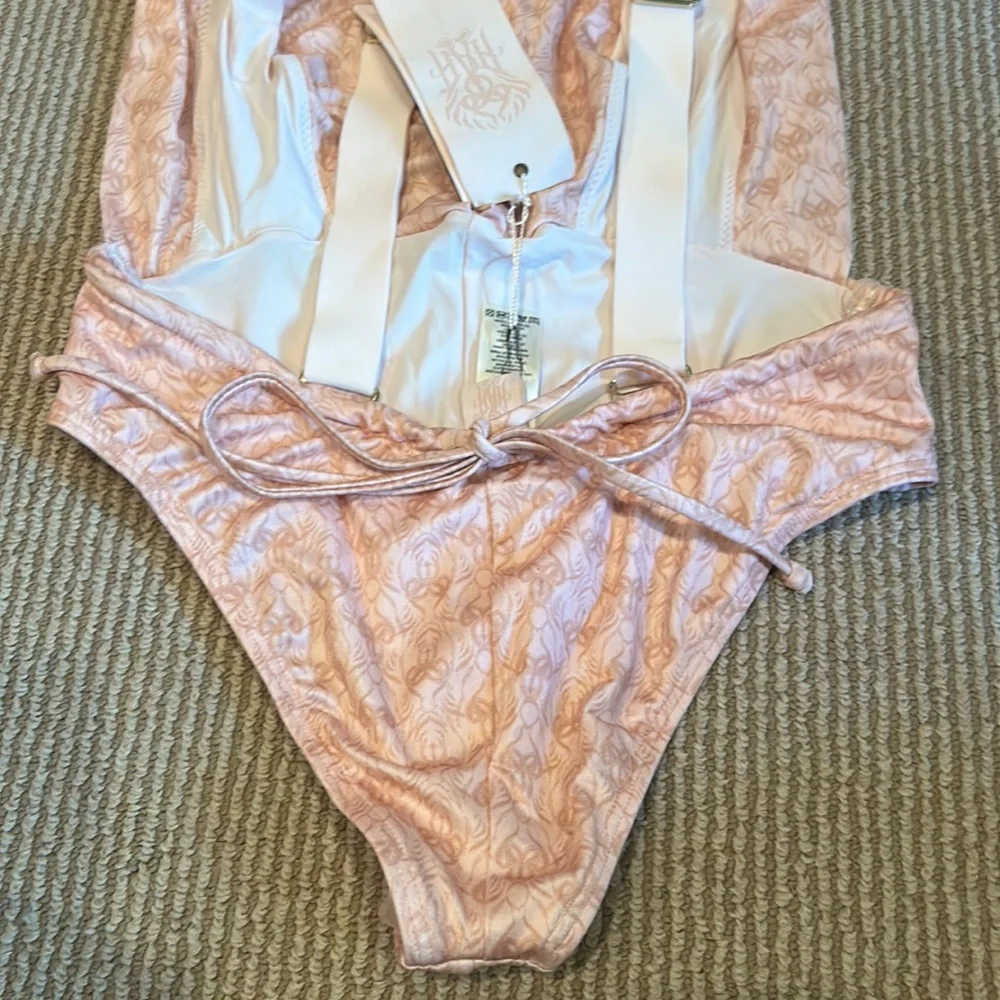 NWT FP x we are HAH comin’ in haht leghahcy Pink Plunge Swimsuit size XS pockets